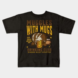 The Leaky Cauldron Muggles with Mugs drinking Club Orlando Chapter Distressed look Kids T-Shirt